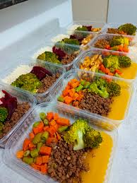 Refeições prontas e embaladas